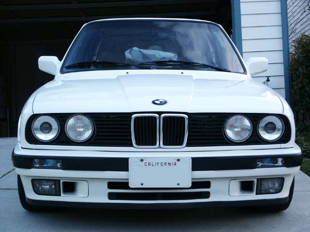 http://e30.bmwdiy.info/lip-spoiler/lip-spoiler-05.jpg